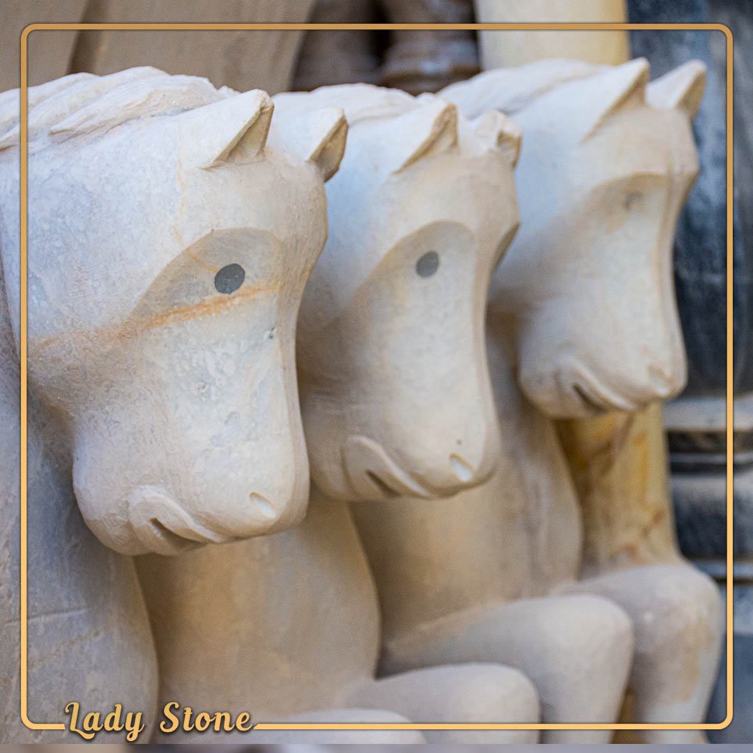 53-2.jpg اسب سنگی - تصویر 1